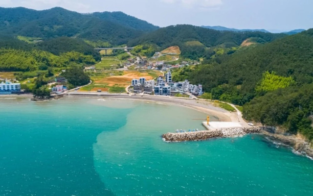 Geojedo Aquarius Dumo Spa Pension