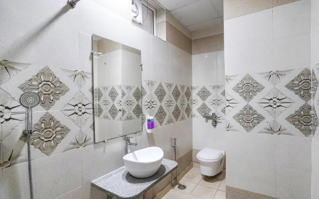 Yoyo Rooms Near Saphire International School Sector 70