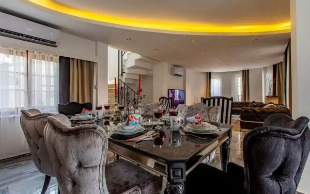 Luxurious Villa With Private Pool in Antalya