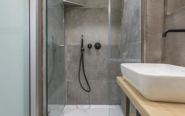 Unique Suite