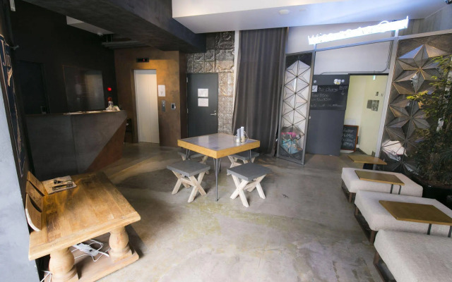 Wise Owl Hostels Tokyo