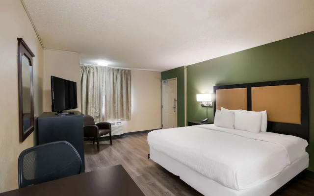 Mainstay Suites Knoxville - Cedar Bluff