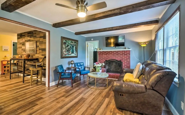 Pet-friendly Wilmington Home ~ 5 Mi to Beach!