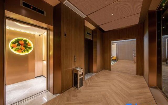 Orange Hotel (Foshan Qiandeng Lake)