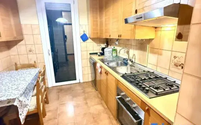 Loquat Tree B&B (stazione MRT Ponale)