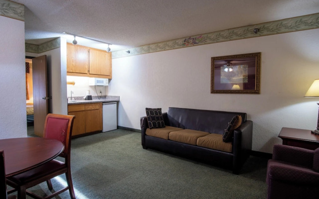 Blue Way Inn & Suites Eagan