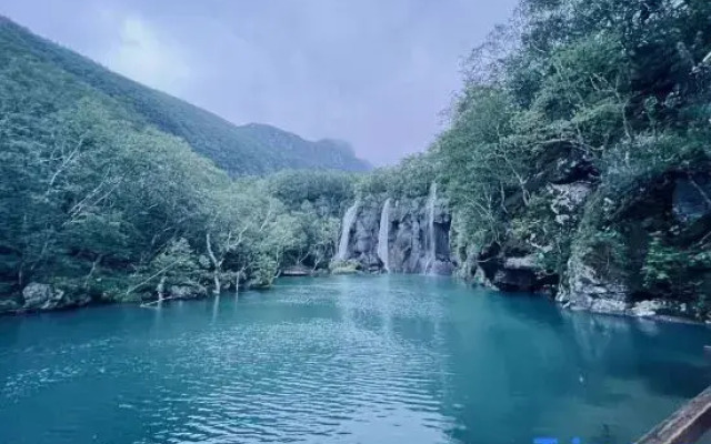 Yinhe Hotel (Changbaishan Shopping Center)
