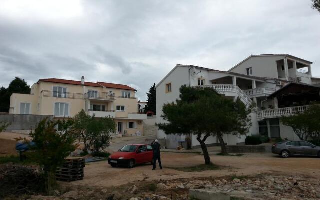 Plavi Val Apartments