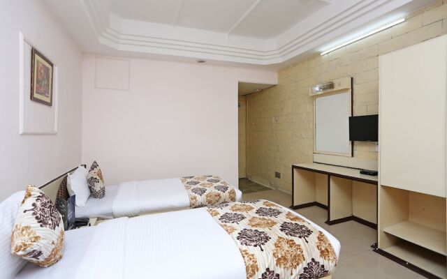 OYO 10264 Hotel Midtown