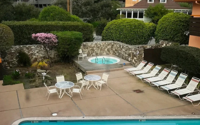 Monarch Resort