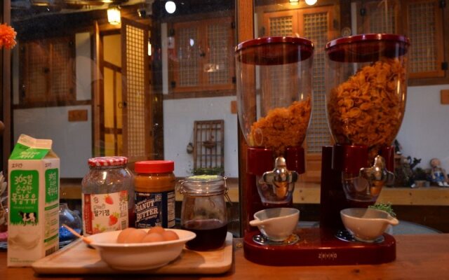 Jeonju Golmokgil Guesthouse