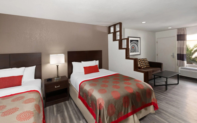 Ramada by Wyndham El Paso