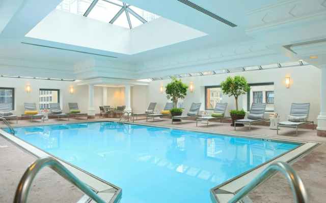 Renaissance Chicago Downtown Hotel