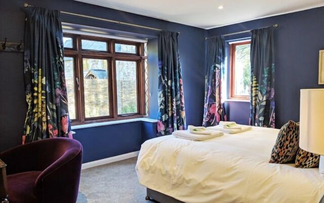Huntsham Court