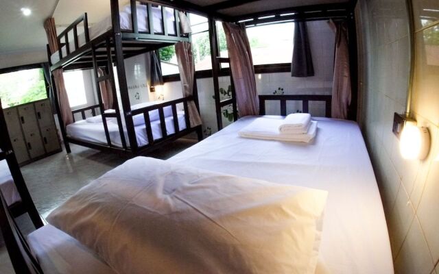 Bed De Bell Hostel