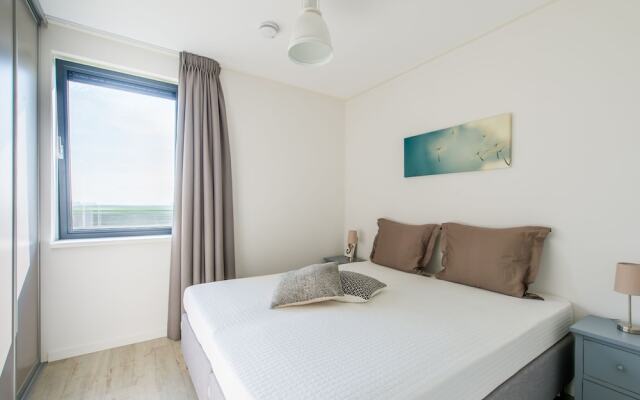 Cozy Apartment in Kamperland With Private Terrace