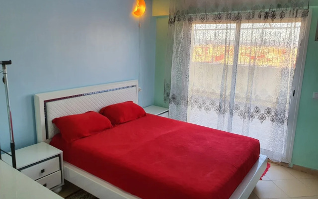 Familiar Luxury Apartment