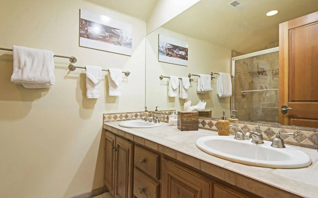 Lift Lodge Condo