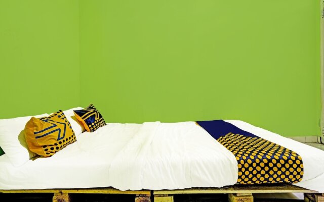 SPOT ON 91325 Pondok Hijau Guest House Syariah