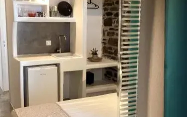 Milos Dream Life