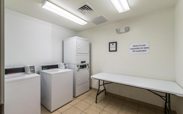 Motel 6 Laredo, TX - Airport