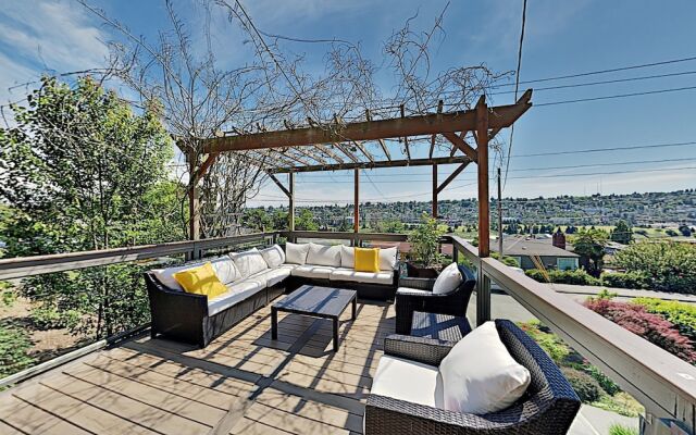 2805 23rd Ave W Home