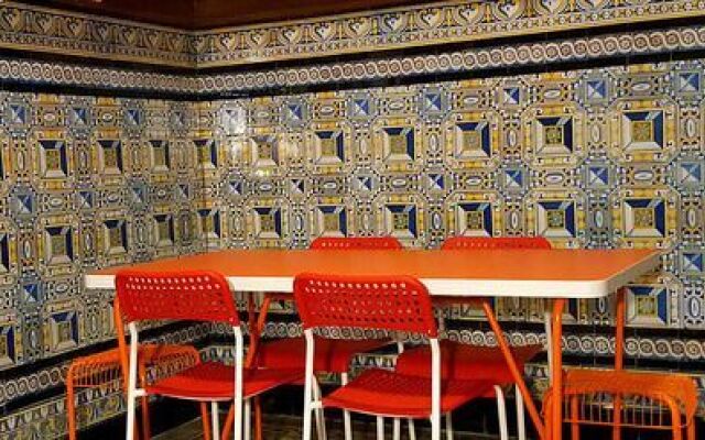 Arc House Sevilla - Hostel