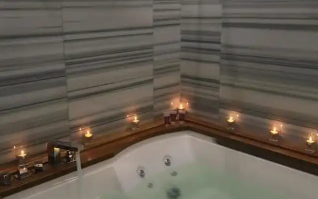 Le Fayan Nile Cruise - Till 17-9 Sat From Luxor for 4&7 Nights Wed From Aswan for 3&7 Nights - 18-9 to 20-11 Thu from Luxor for 4&7 Nights Mon From Aswan for 3&7 Nights - 22-12 Mon from Luxor for 4&7 Nights Fri From Aswan