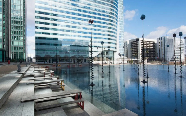Melia Paris La Defense