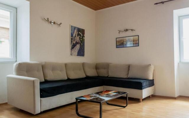 Villa Alithia Silver