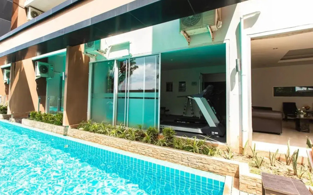 Karon Chic Studio