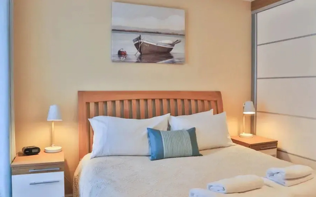 Harbourside Apartment