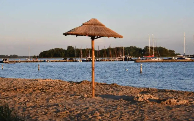 Modern Suite Near Beach