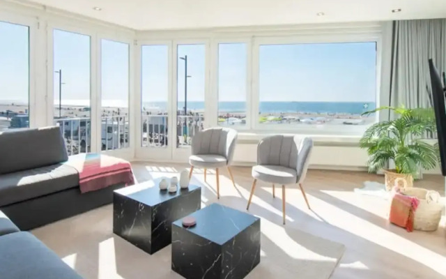 Renovated Apartment With sea View in Mariakerke