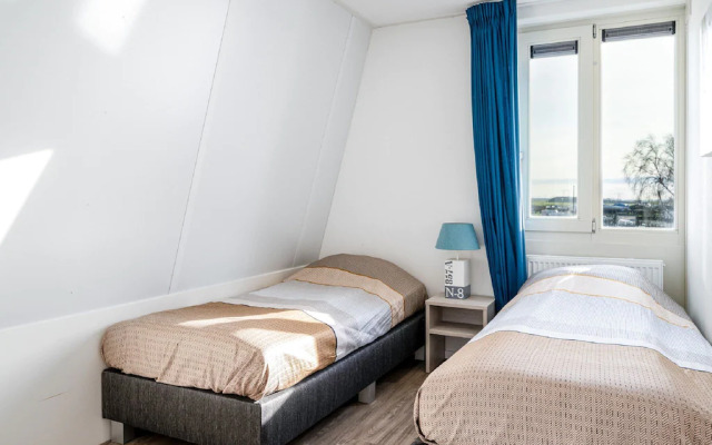 Holiday Home With Private Jetty on Water