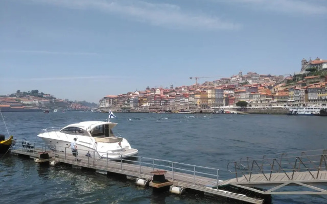 Oporto Douro Floating House