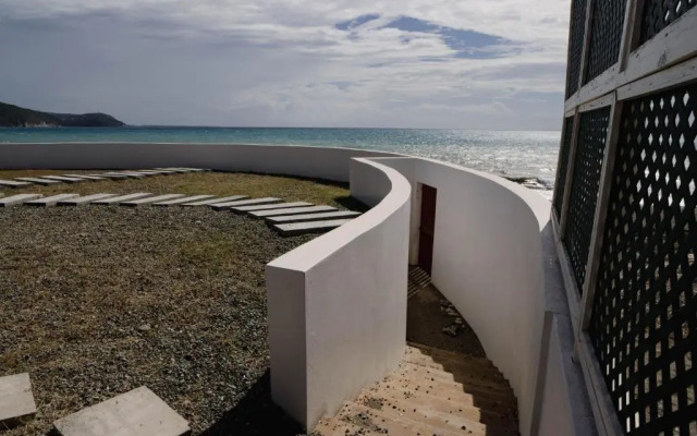 Timeless, Wickie Wackie Beach