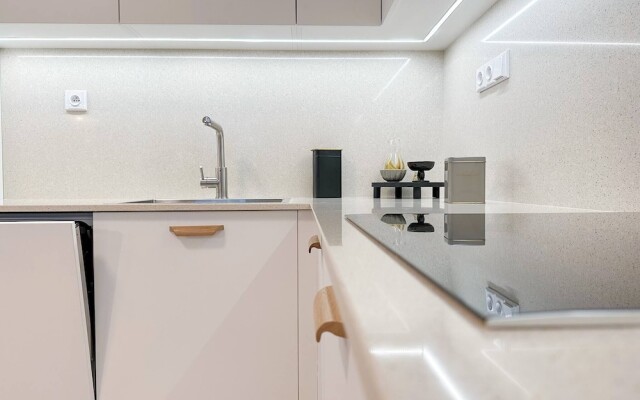 "new 3kk Apts: Holešovice Heart"