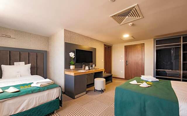 Qayser Hotel Deluxe