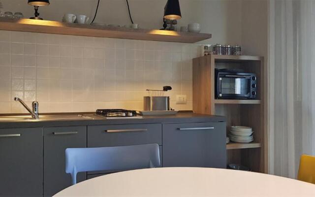 La Quiete 09 terrace apartment by Gardadomusmea