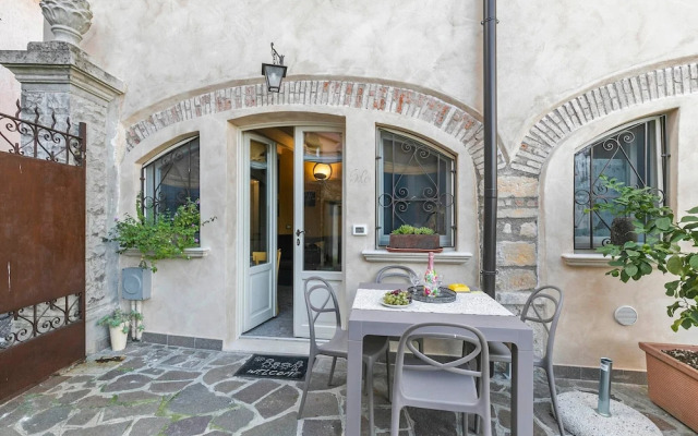 Sole Priscilla House- Terrace & parking