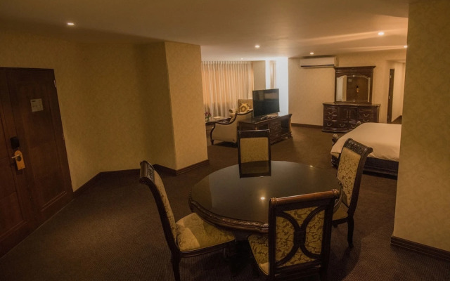 Roles Hotel