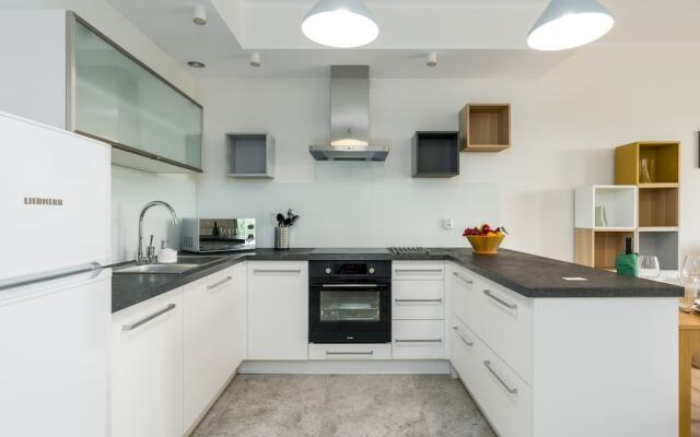 Apartments Warta Residence by Renters