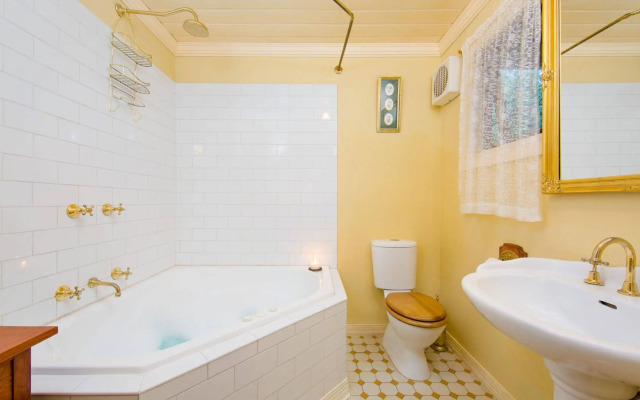 Barnsley House Bed and Breakfast