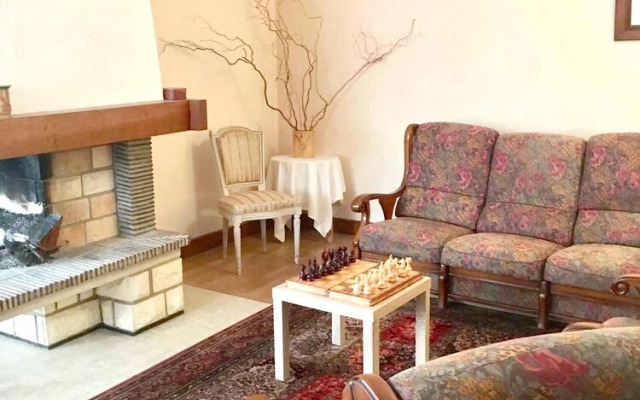 House With 6 Bedrooms in Carrouges, With Enclosed Garden and Wifi - 95