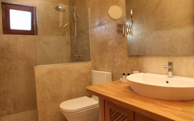 Horizonte Seafront Suites