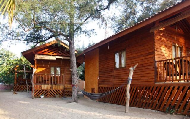 Arugamabay Surf Resort Hotel