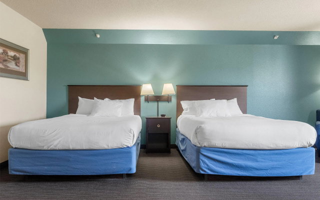 AmericInn by Wyndham Green Bay East