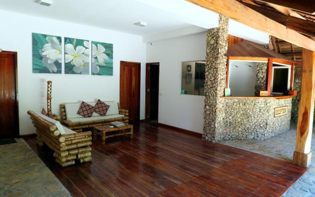 Tepanee Beach Resort