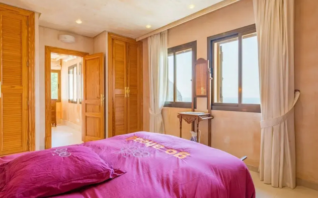 With Panoramic Views On The Sea - Villa Cala Llamp